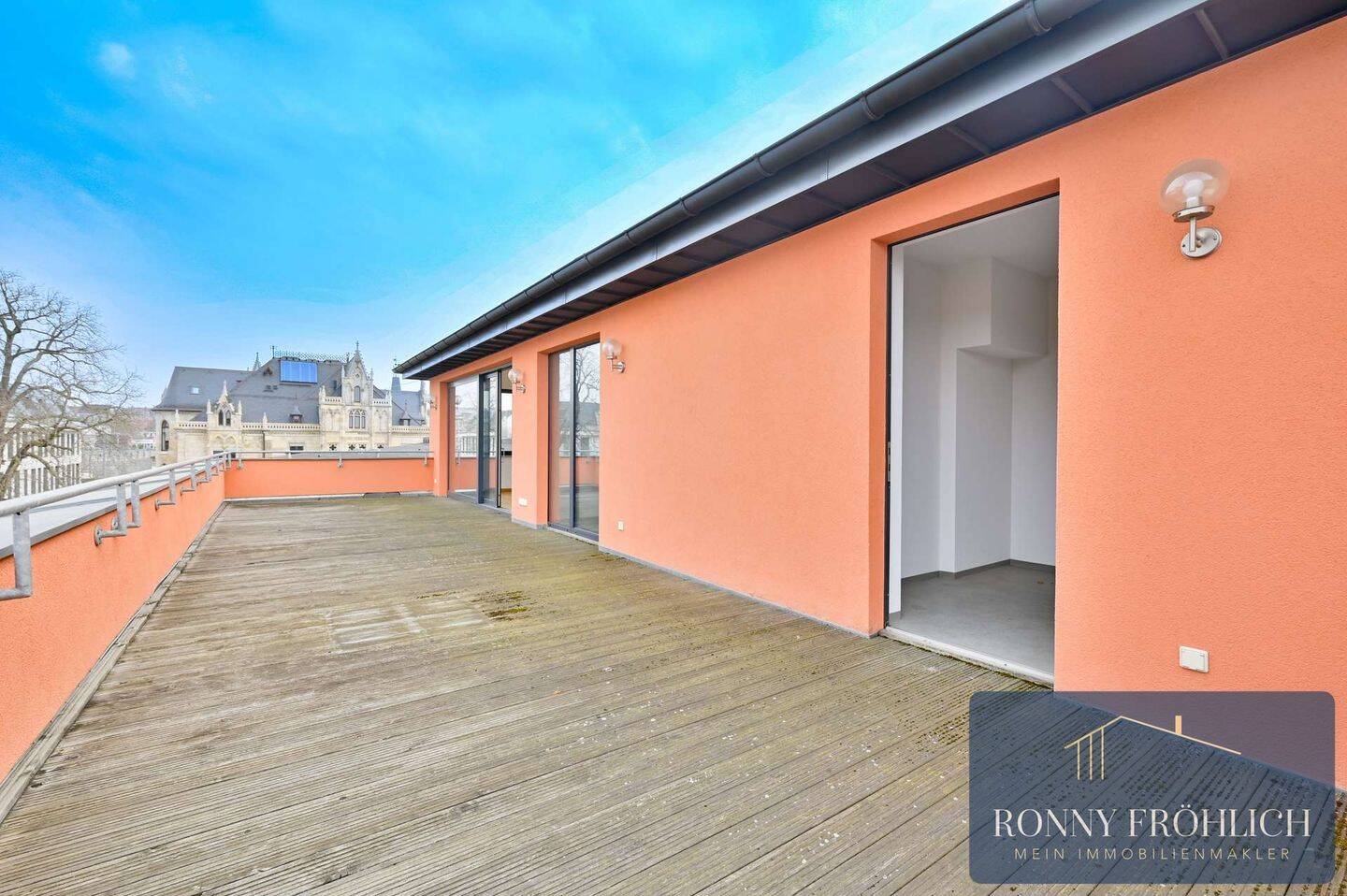 echtes Penthouse in Chemnitz, Aufzug, Dachterrasse, Stellplatz, Luxusausstattung neben dem Theater, 9111 Chemnitz (Altchemnitz Schloßchemnitz Zentrum)