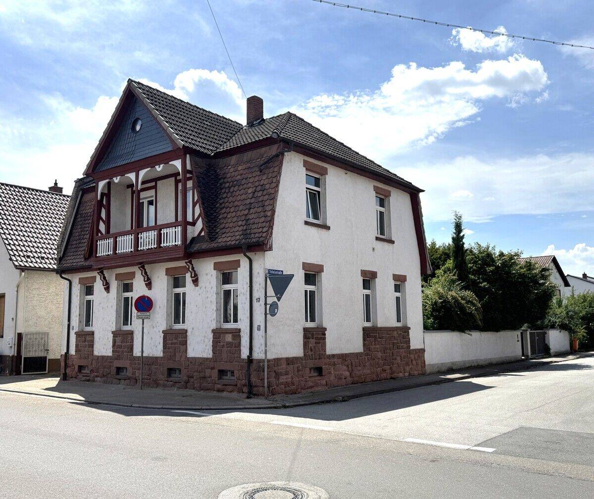 Einfamilienhaus mit Garage und schönem Garten, 67551 Worms (Heppenheim Horchheim Pfeddersheim Weinsheim Wiesoppenheim)