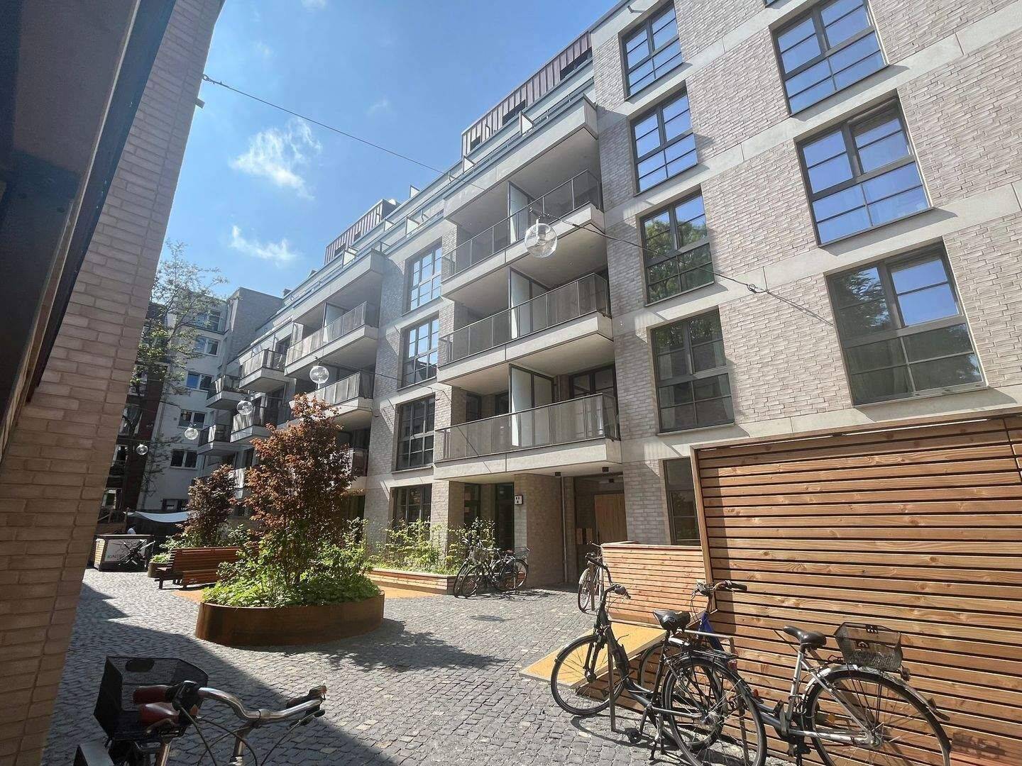 Wohnen im Schanzenviertel: Endetage mit Weitblick im Neubau-Erstbezug, 20357 Hamburg (Altona)
