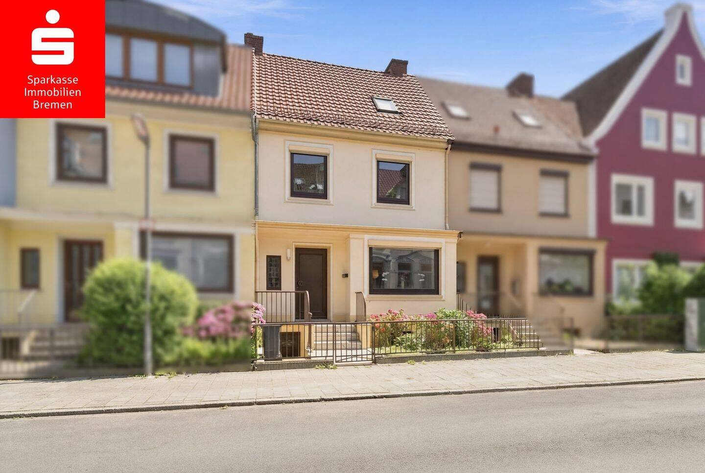 Bremen-Hulsberg: Gepflegtes Reihenmittelhaus mit schönem Garten in guter Lage, 28205 Bremen (Hulsberg Peterswerder)