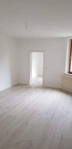 Studenten-WG gesucht!! 4 Zimmer Wohnung neu renoviert ab 01.10.2026, 44145 Dortmund (Lindenhorst Mitte)