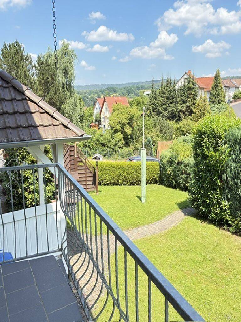Gepflegte 2-Zimmer-Wohnung mit Balkon, neuer Einbauküche und Stellplatz in guter Wohnlage, 34212 Melsungen