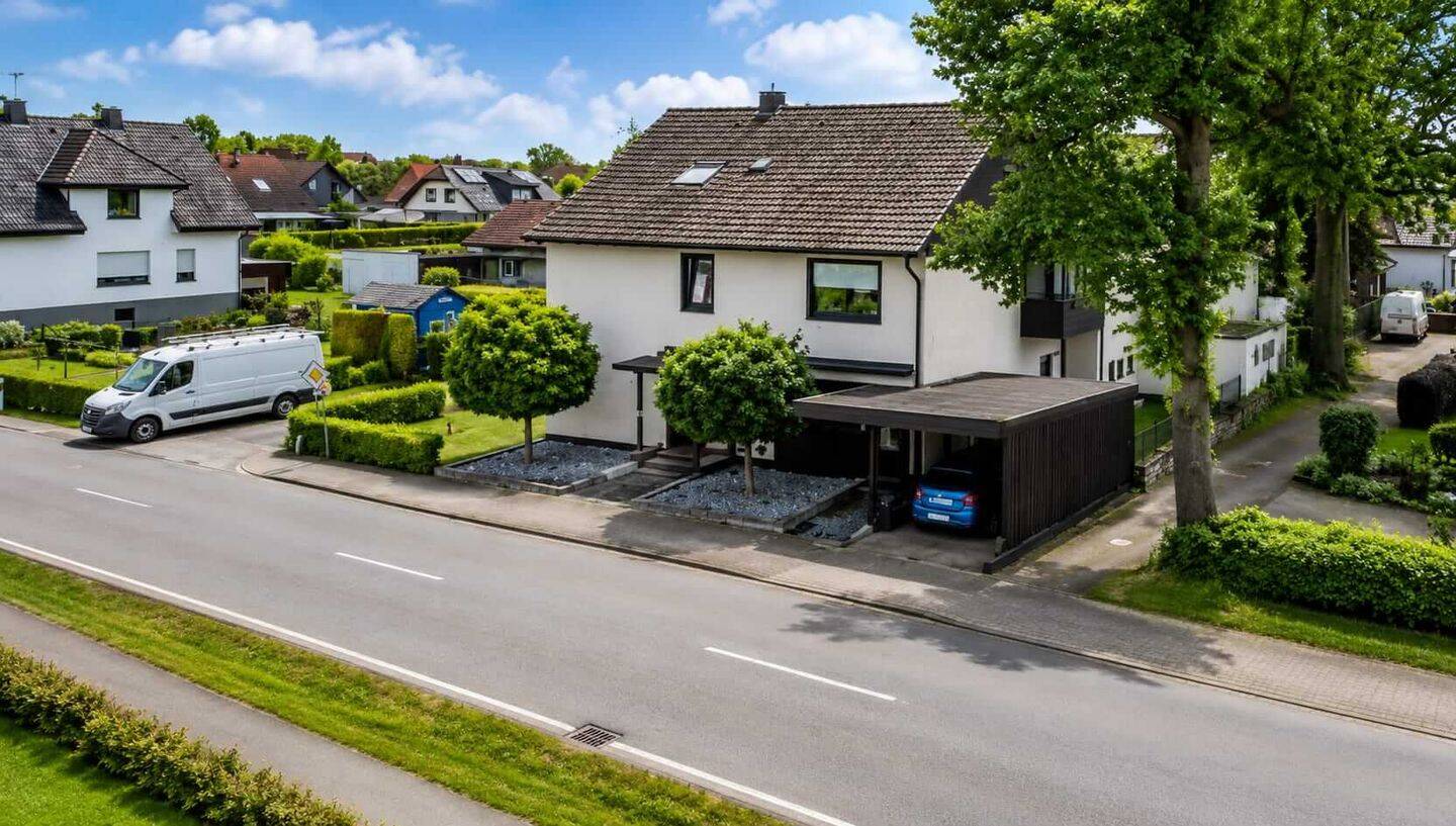 ***Modernisiertes Mehrgenerationenhaus mit Baugrundstück und positivem Bauvorbescheid***, 32139 Spenge