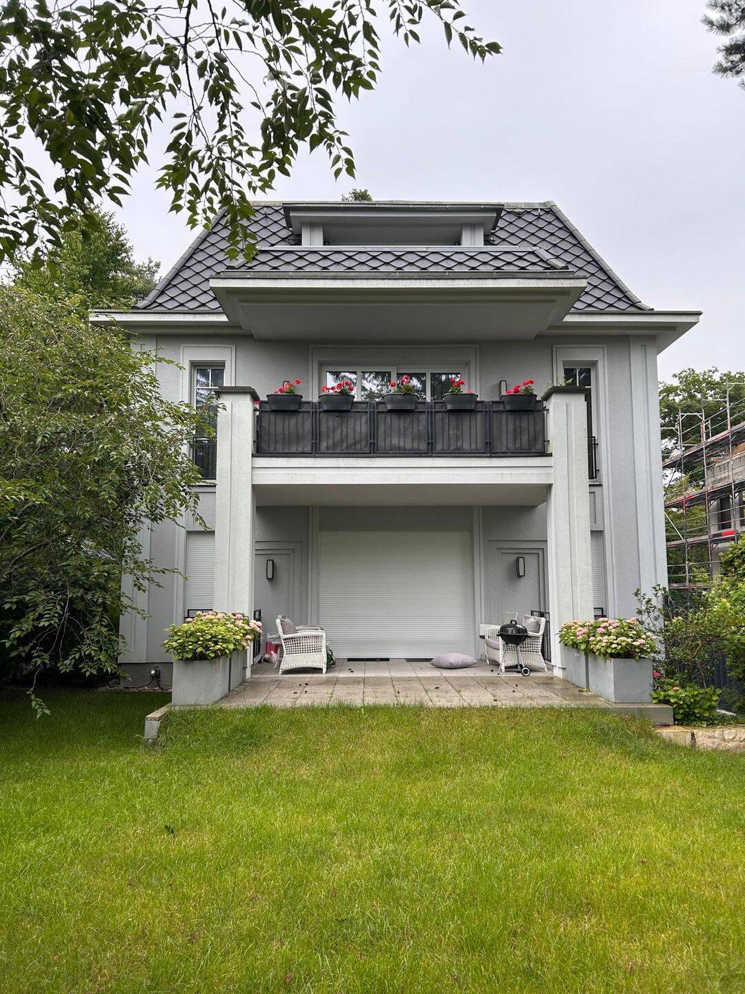 Luxuriöses Mehrfamilienhaus mit vier Wohneinheiten, 14195 Berlin (Steglitz-Zehlendorf)