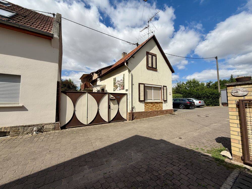 Hübsche kleine Hofreite in ruhiger Feldrandlage von Undenheim, 55278 Undenheim