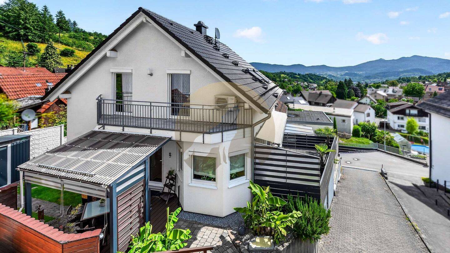 Ankommen. Durchatmen. Wohlfühlen. DHH in sonniger Höhenlage von Gernsbach-Staufenberg, 76593 Gernsbach