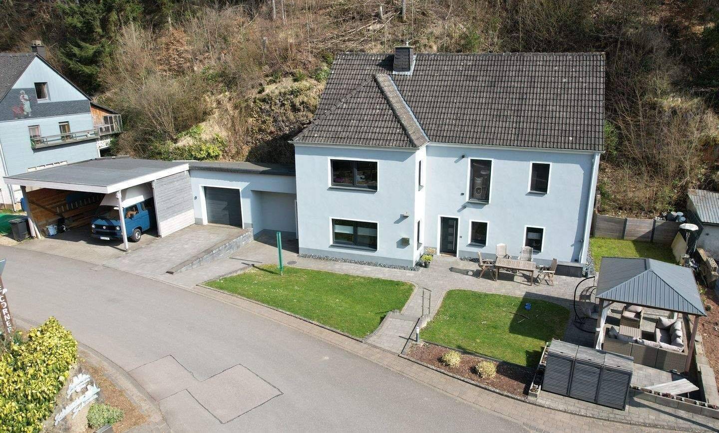 Liebevoll und hochwertig renoviertes Schmuckstück in Schönecken., 54614 Schönecken
