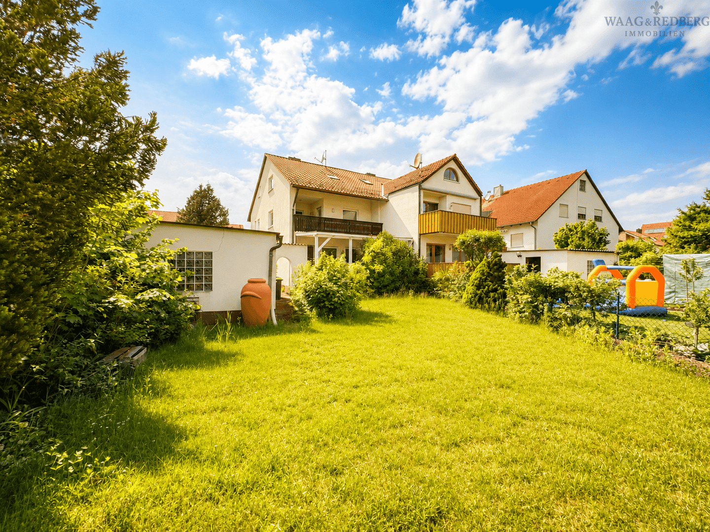 Familienfreundliche Doppelhaushälfte mit Garten & Potenzial zur Modernisierung, 90455 Nürnberg