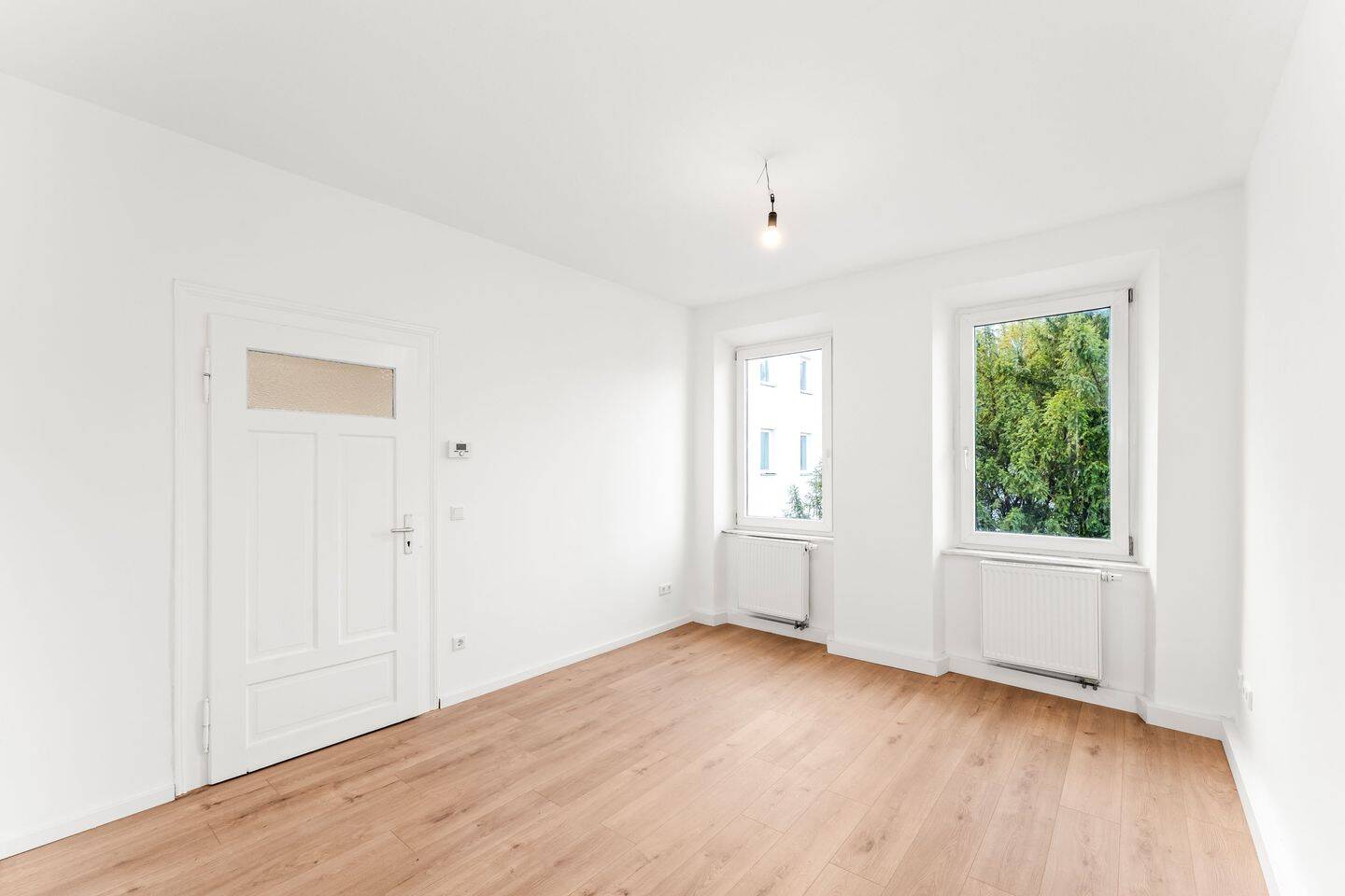 Vermietete, vollständig modernisierte 3-Zimmer-Wohnung – mit ca. 5% Rendite, 90439 Nürnberg (Großreuth bei Schweinau Schweinau Sankt Leonhard Sündersbühl)