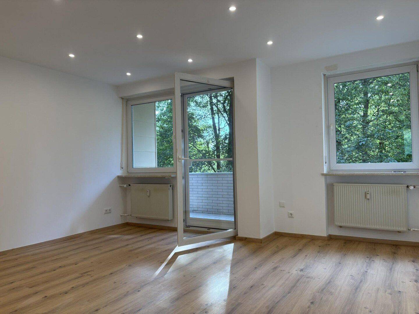 Frisch modernisierte 3-Zimmer-Wohnung mit Loggia – sofort bezugsfrei und Provisionsfrei, 94034 Passau (Altstadt Grubweg Hacklberg Hals)