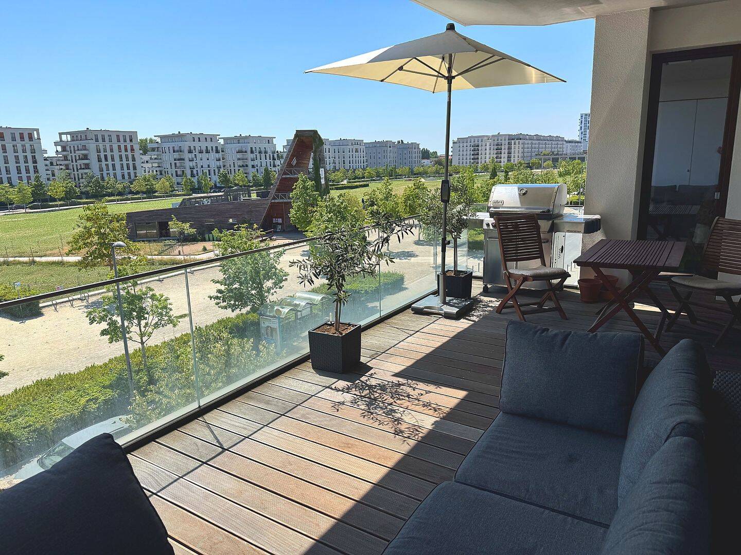 Exclusive living right on the Europagarten park, 60486 Frankfurt am Main (Bockenheim Gallus Rödelheim Westend-Süd)