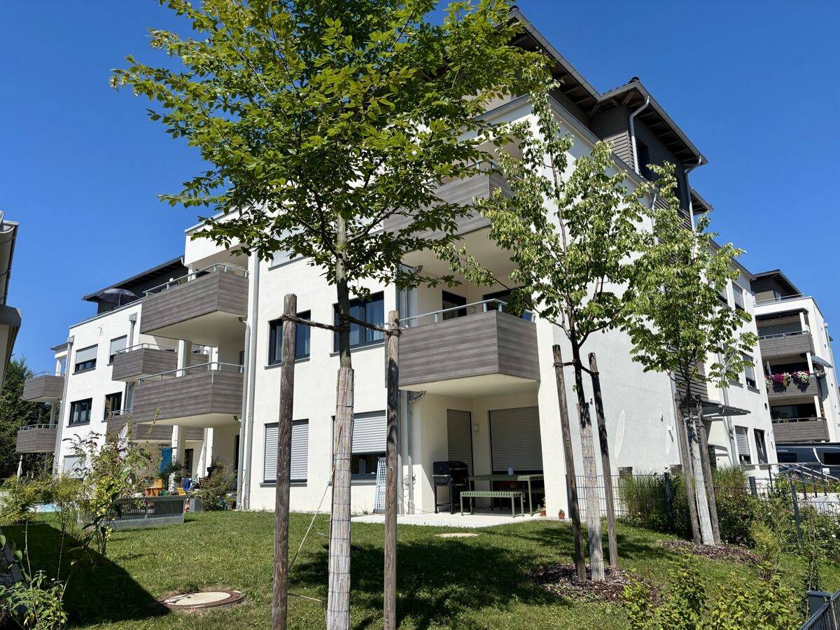 Stadtnah, ruhig und sonnig: Attraktive 2-Zimmer-Wohnung mit Südbalkon, 83022 Rosenheim (Happing Innenstadt Ost Süd West)