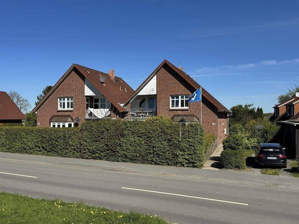 *** vermietete 3-Zimmer-Dachgeschoss-Wohnung im Alten Land ***, 21635 Jork