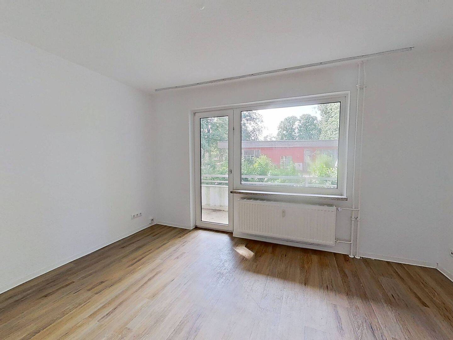 Gut geschnittene 3-Zimmer-Wohnung mit EBK und BALKON, 24768 Rendsburg
