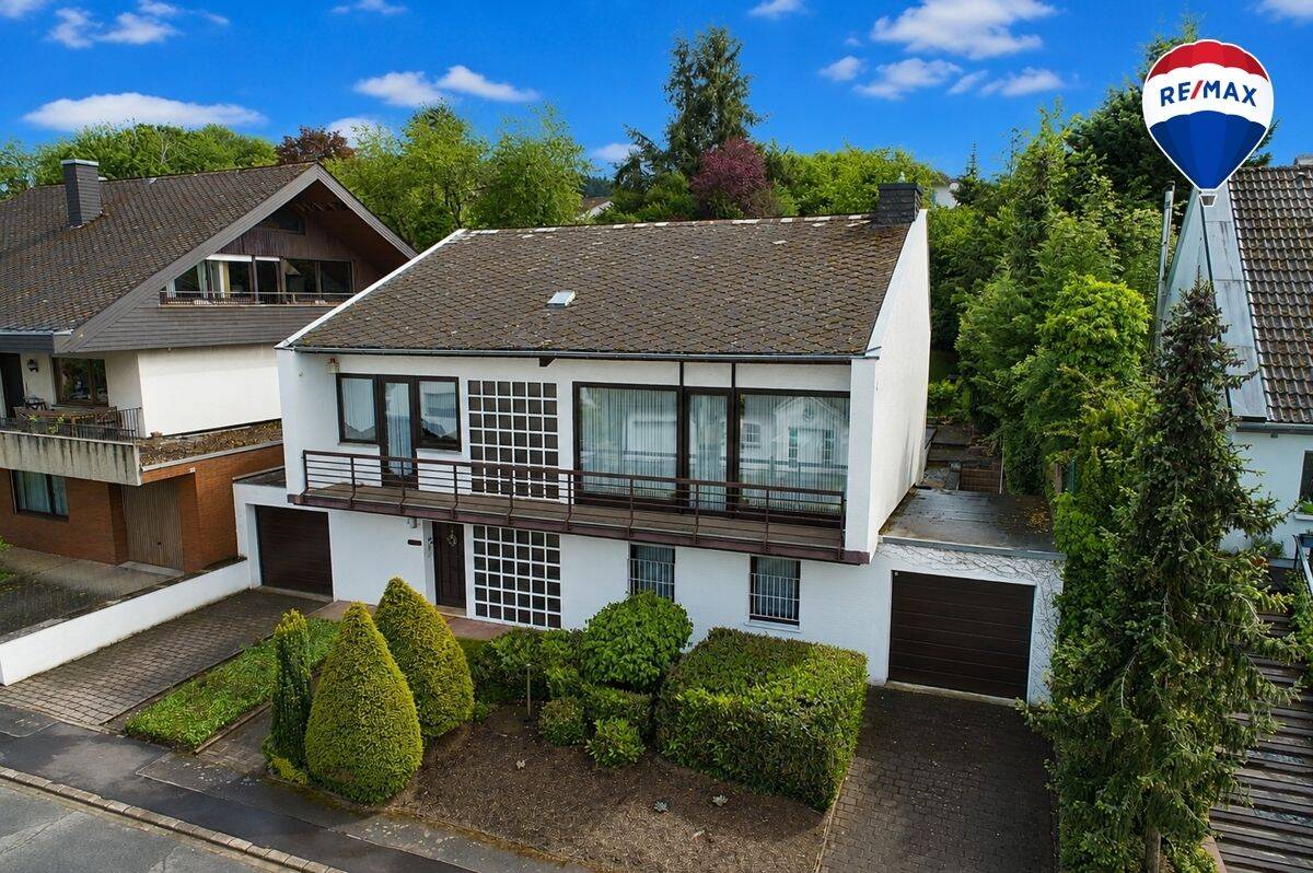 Außergewöhnliches Einfamilienhaus mit Pool und Garten in Konz, 54329 Konz