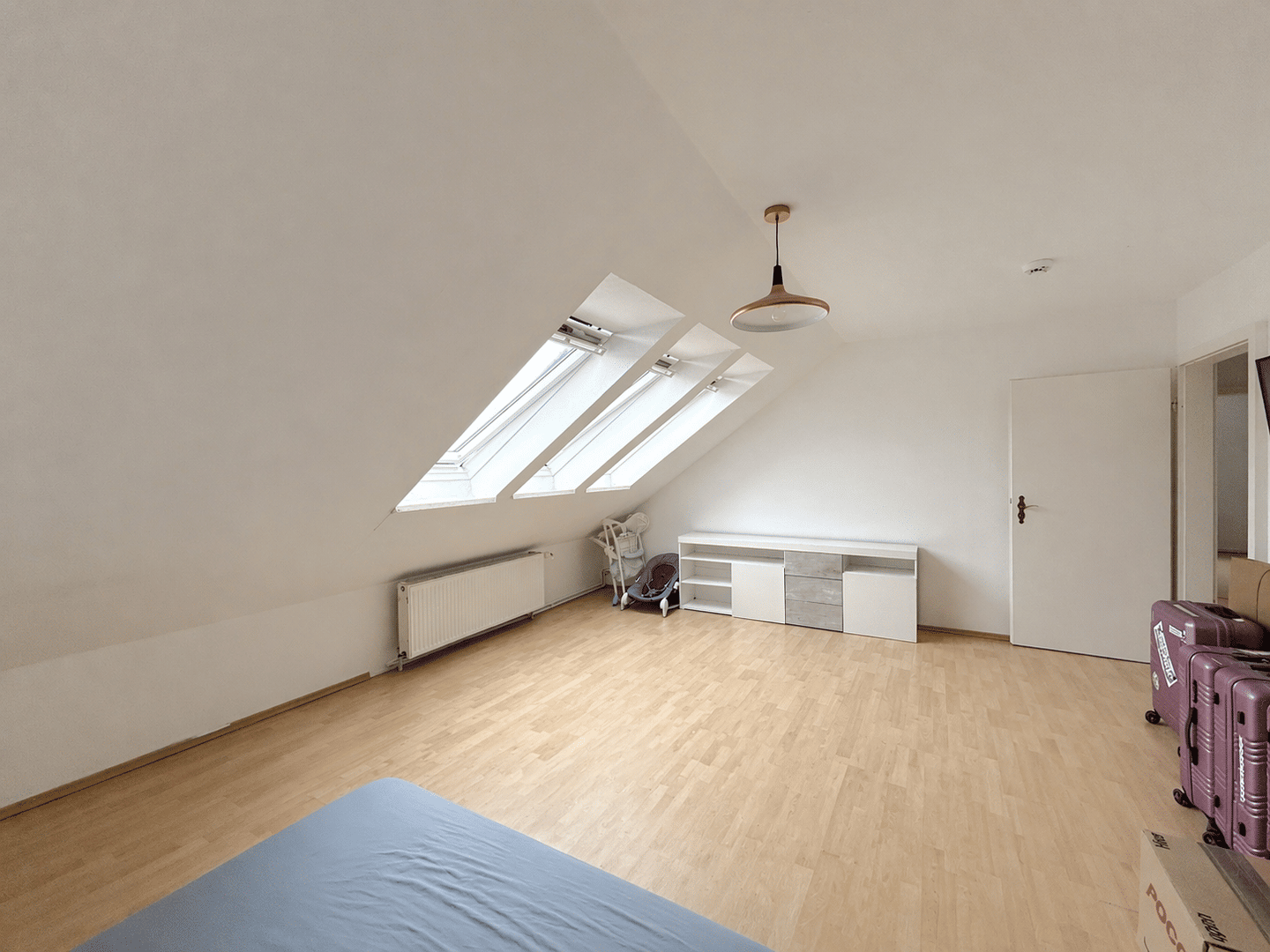 Gemütliche 3 Zimmer Dachgeschosswohnung in Berenbostel | Nähe “Rote Reihe”, 30827 Garbsen