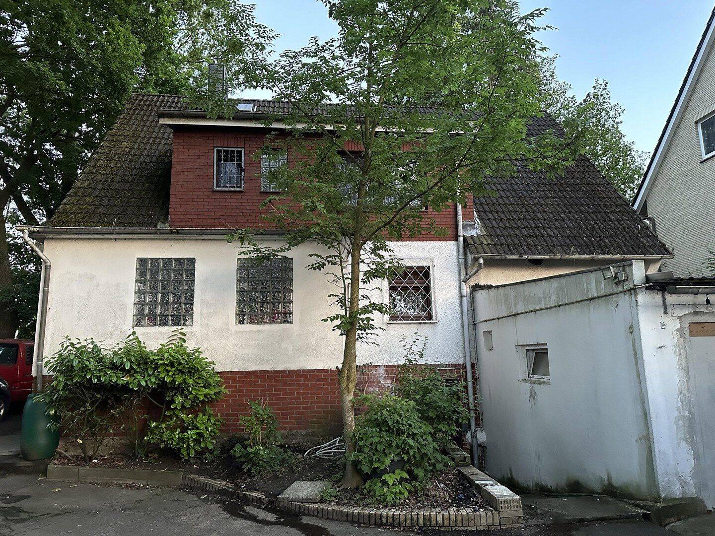 3 familienhaus , oder Baugrundstück mit positivem Vorbescheid, 22589 Hamburg (Altona Blankenese Iserbrook Osdorf Sülldorf)