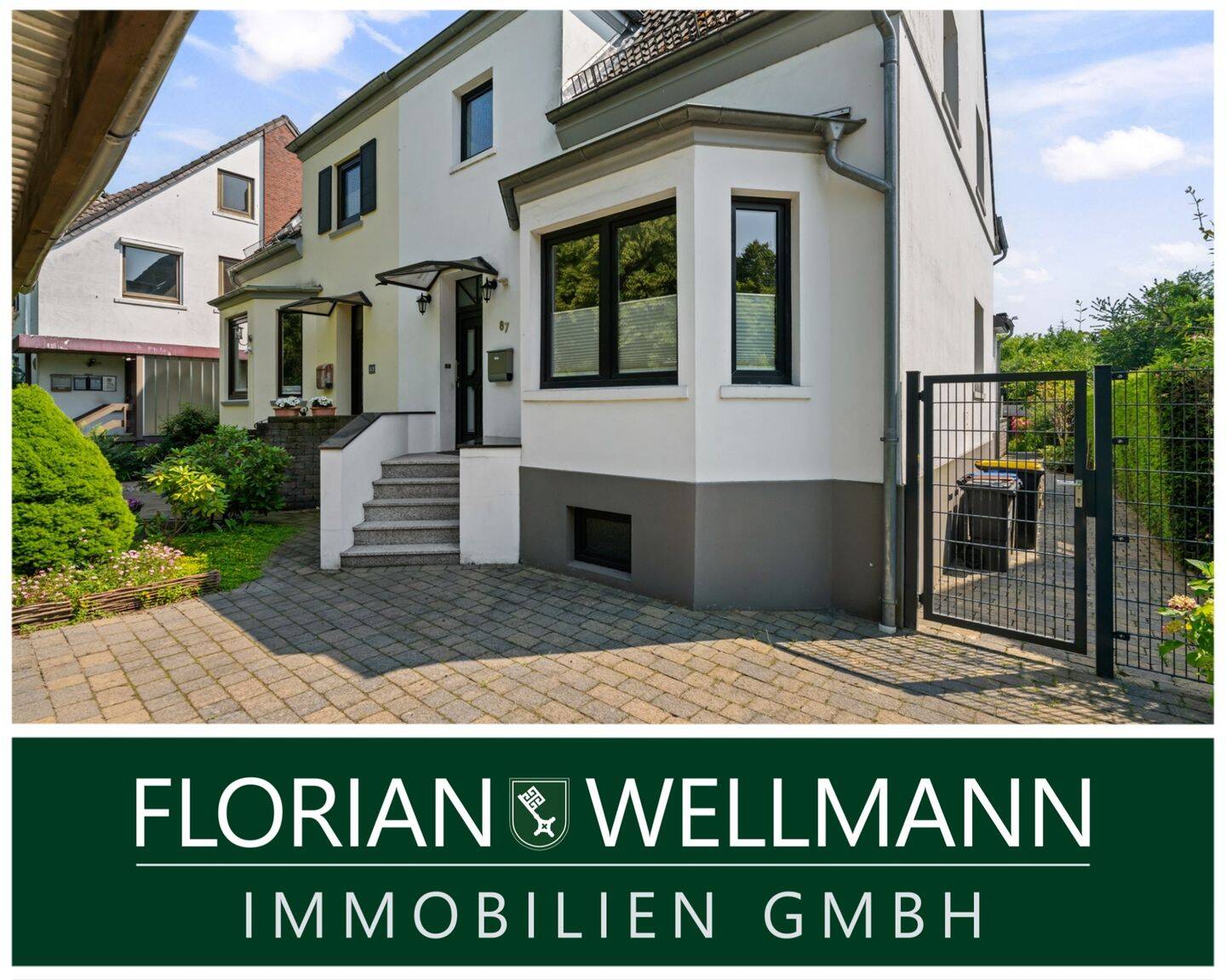 Bremen – Habenhausen | Schöne Doppelhaushälfte mit Kaminofen, großem Garten, Doppelcarport und Pool nahe des Werdersees, 28277 Bremen (Kattenesch Kattenturm)