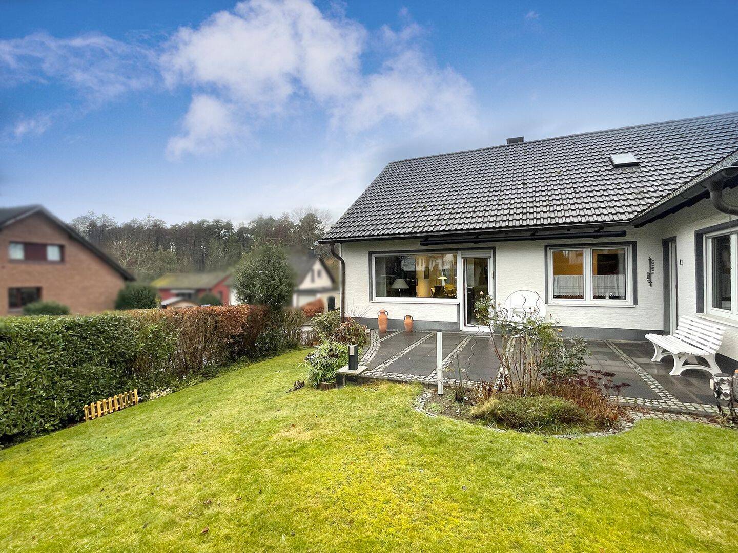 Lohmar-Ort: Familienfreundliches Einfamilienhaus mit großen Garten, 53797 Lohmar