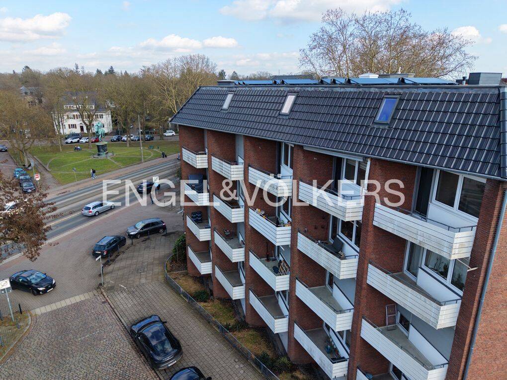 Attraktive, gepflegte Wohnung in der 3. Etage mit drei Balkonen und hochwertiger Küchenausstattung, 28209 Bremen (Barkhof Bürgerpark Bürgerweide/Barkhof Schwachhausen)
