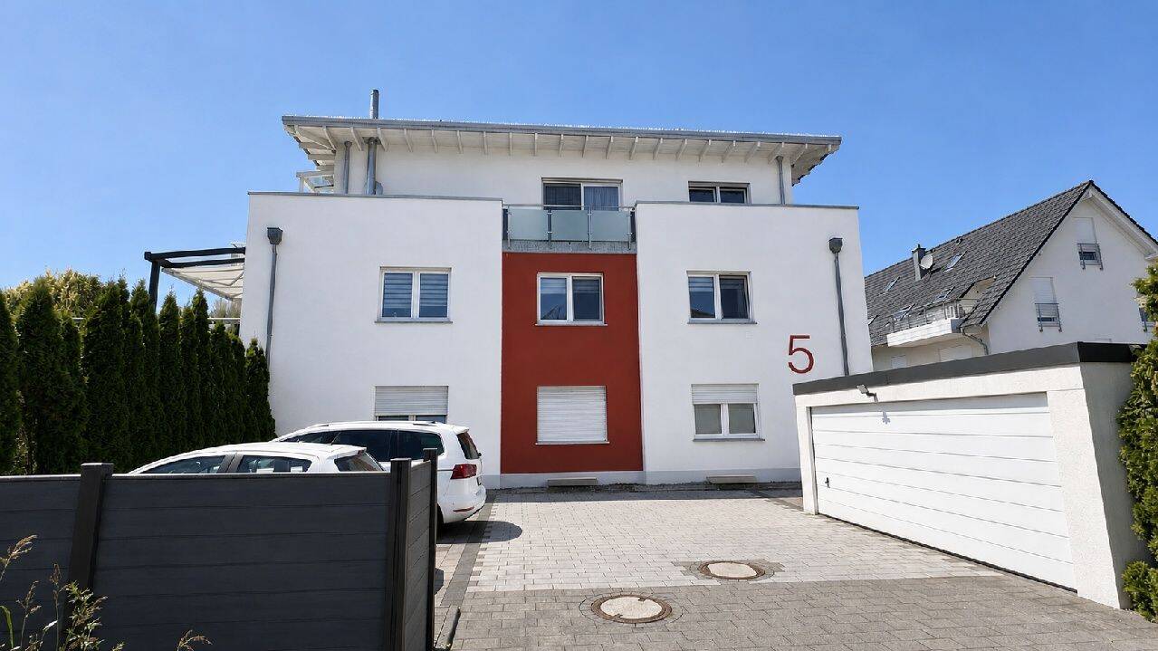 4 Zimmer EG Wohnung mit Garten zentral in Paderborn, 33100 Paderborn