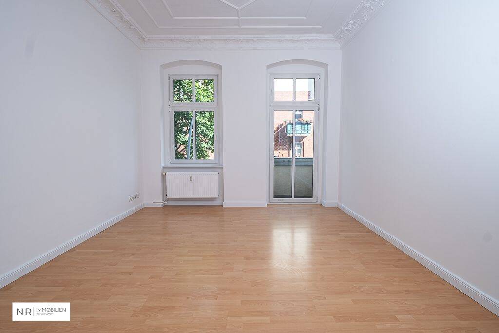 Altbauklassiker: 2-Zimmerwohnung in attraktiver Lage, 10249 Berlin (Friedrichshain-Kreuzberg Friedrichshain Prenzlauer Berg)