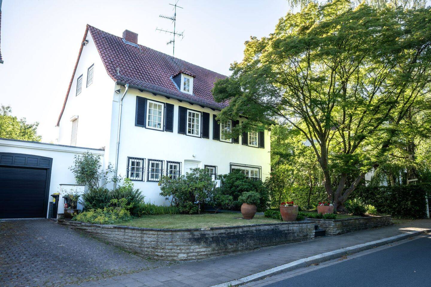 Luxuriöse Villa am Zuckerberg – Preis reduziert, Chance nutzen, 38124 Braunschweig (Braunschweig Heidberg Leiferde Melverode Stöckheim)