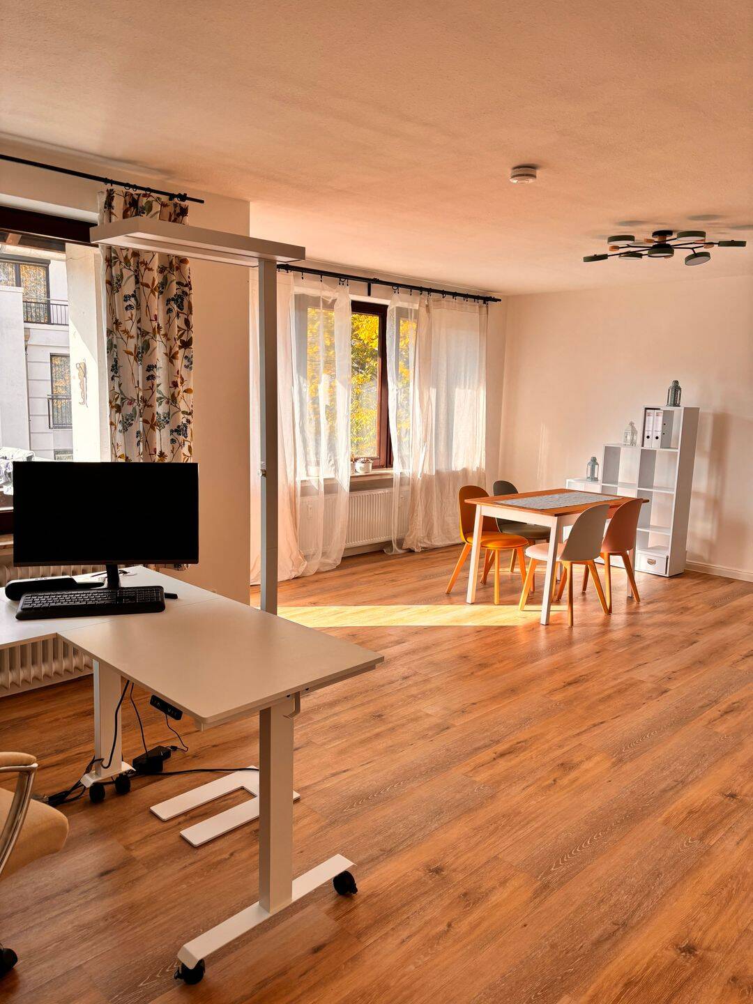 Kernsanierte 2-Zimmer-Wohnung (77m²) mit großem Balkon, Stellplatz & teilmöbliert in Bremen-Burglesum, 28717 Bremen (Burgdamm Lesum Sankt Magnus)