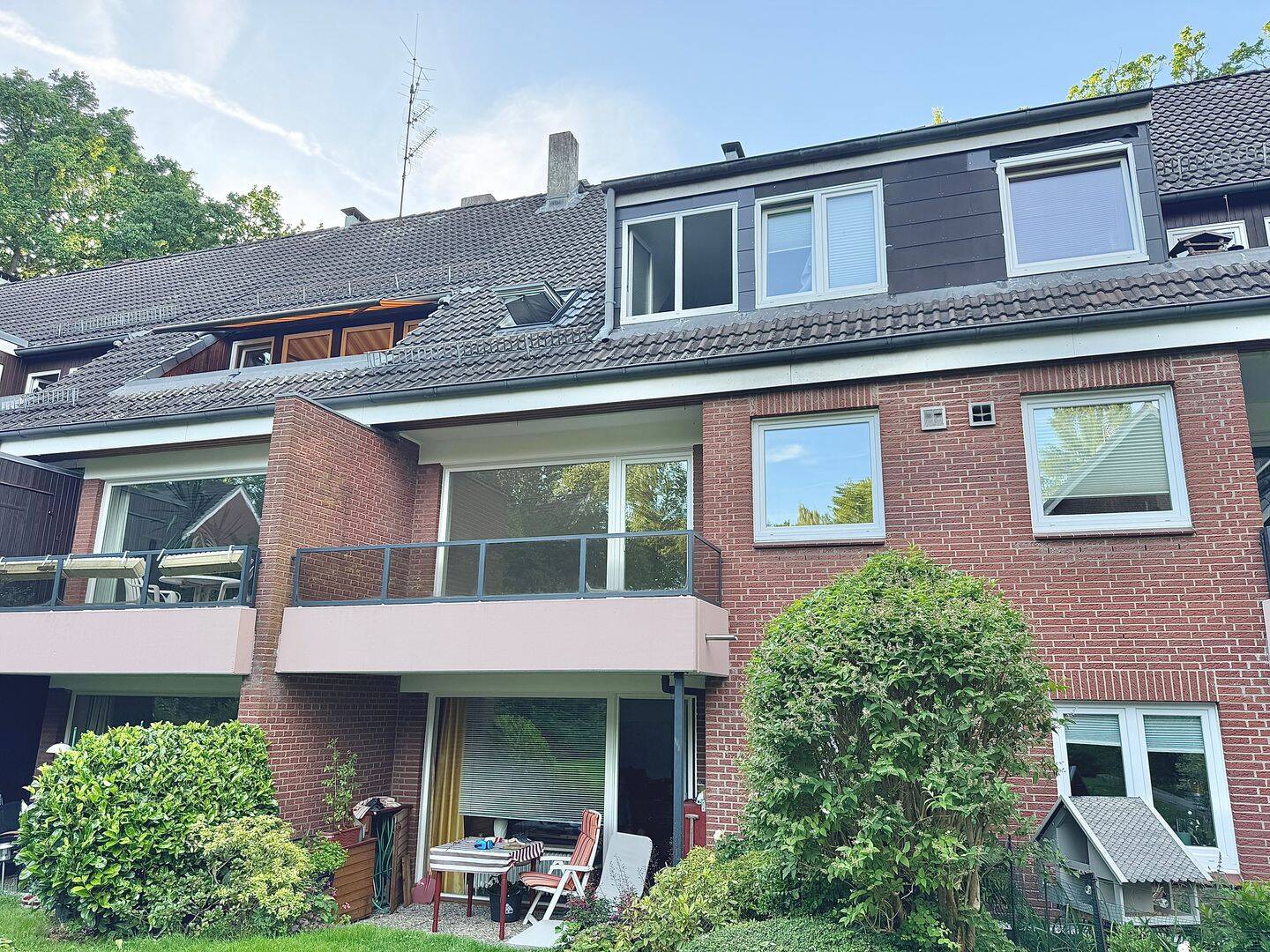 Moderne 1-Zimmer-Wohnung mit Balkon in Rissen, Hamburg, 22559 Hamburg (Altona Rissen)