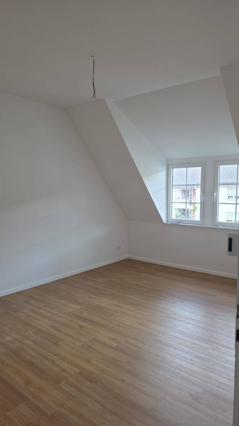 Einzelzimmer in einer gepflegten WG-Etage, ca. 33m², 60486 Frankfurt am Main (Bockenheim Gallus Rödelheim Westend-Süd)