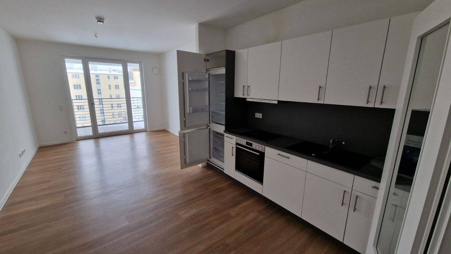 3 Zimmer Wohnung mit Balkon/Einbauküche/Fußbodenheizung, 12103 Berlin (Tempelhof-Schöneberg Mariendorf Schöneberg Tempelhof)