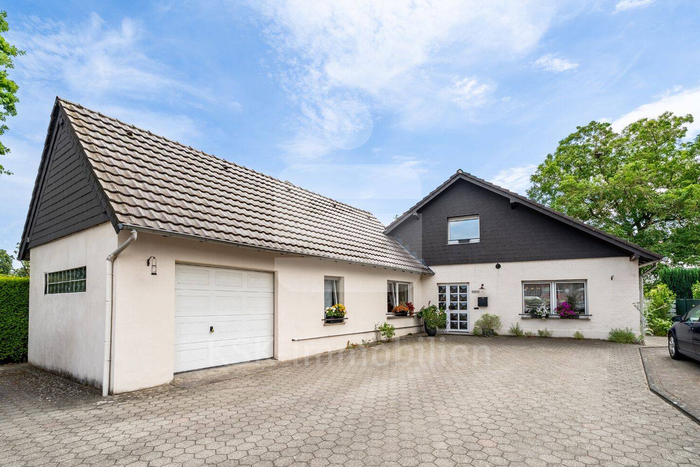 Willkommen in Ihrem neuen Zuhause – großzügig wohnen mit viel Platz für die ganze Familie!, 41748 Viersen