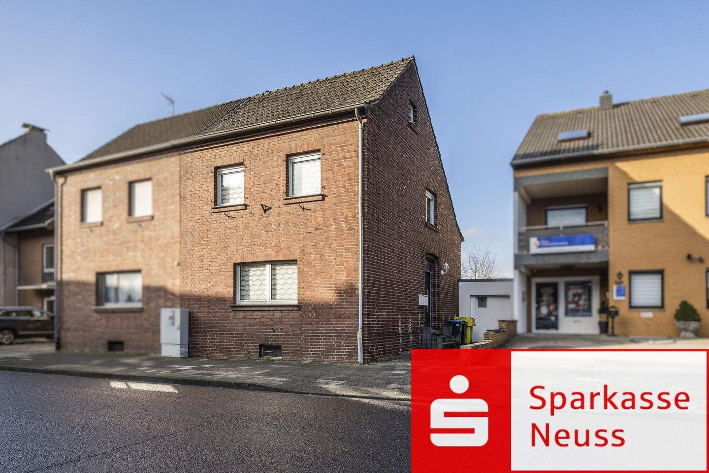 Einladende Doppelhaushälfte mit großzügigem Garten, 41517 Grevenbroich