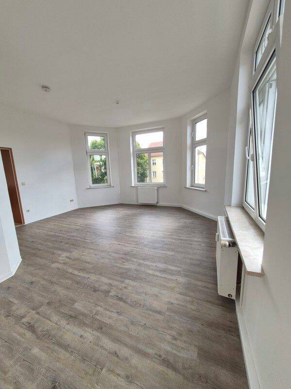 Kleine Wohnung mit Einbauküche sucht…, 39108 Magdeburg (Altstadt Stadtfeld Ost)