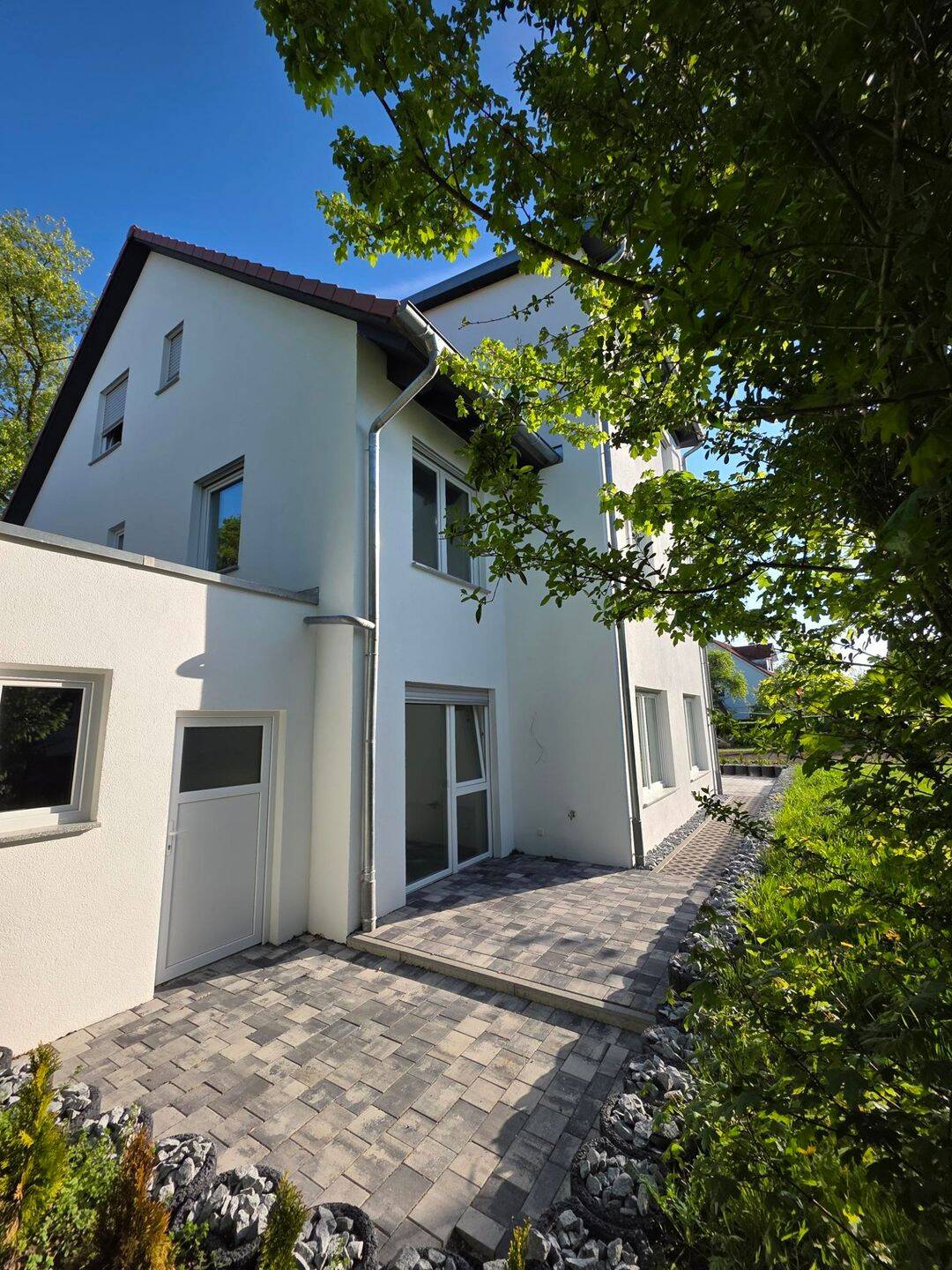 PROVISIONSFREI! – Doppelhaushälfte mit Garten und Garage, 74564 Crailsheim