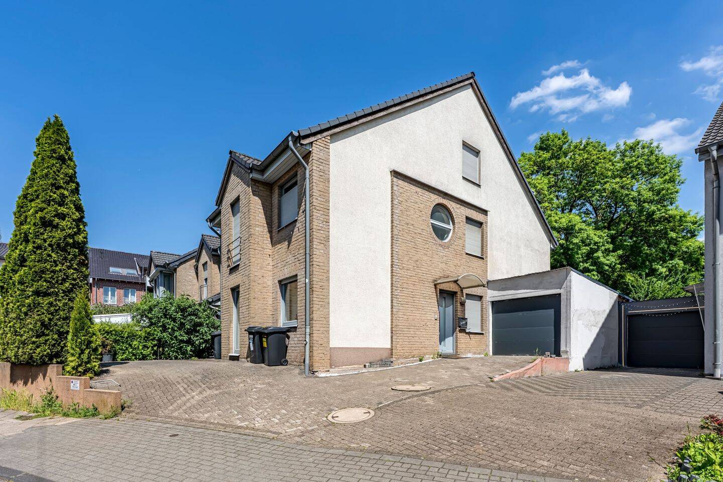 Zweifamilienhaus in verkehrsgünstiger Lage von Bochum-Wattenscheid, 44866 Bochum (Günnigfeld Leithe Sevinghausen Wattenscheid Westenfeld)