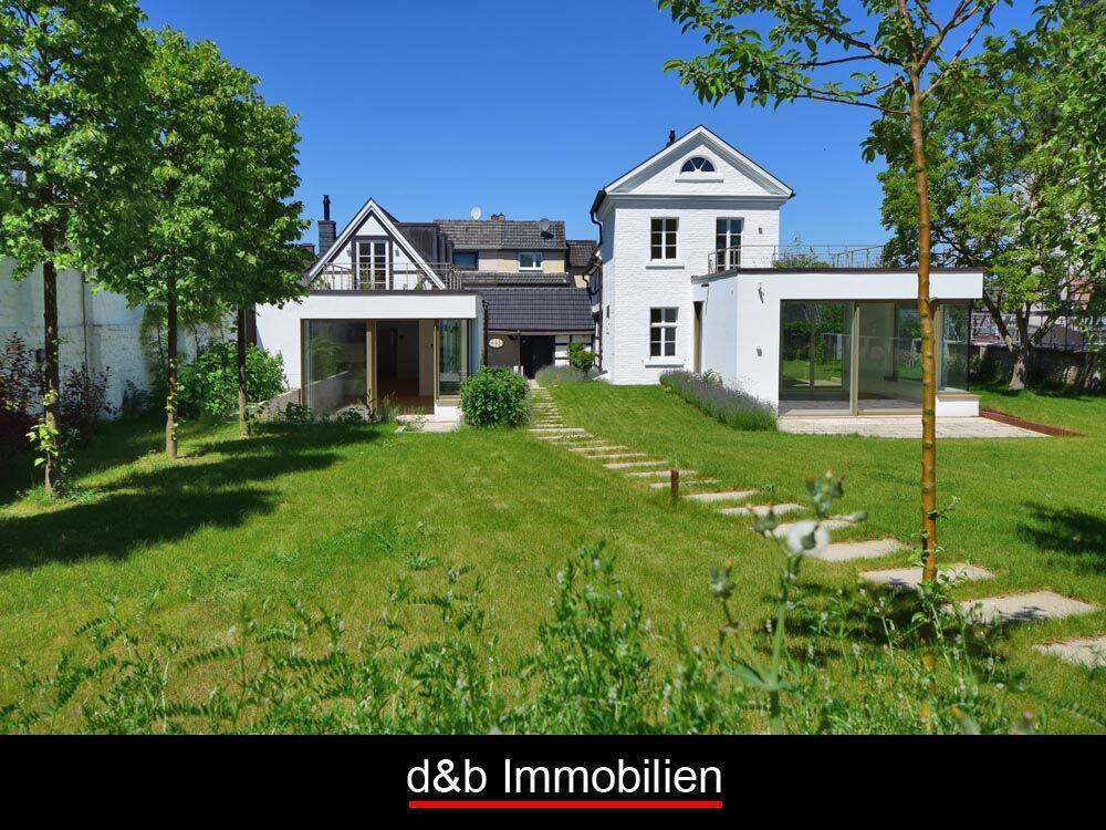 Erstbezug nach Kernsanierung: Historisches Wohnhaus mit moderner Komfortausstattung & großem Garten., 53177 Bonn