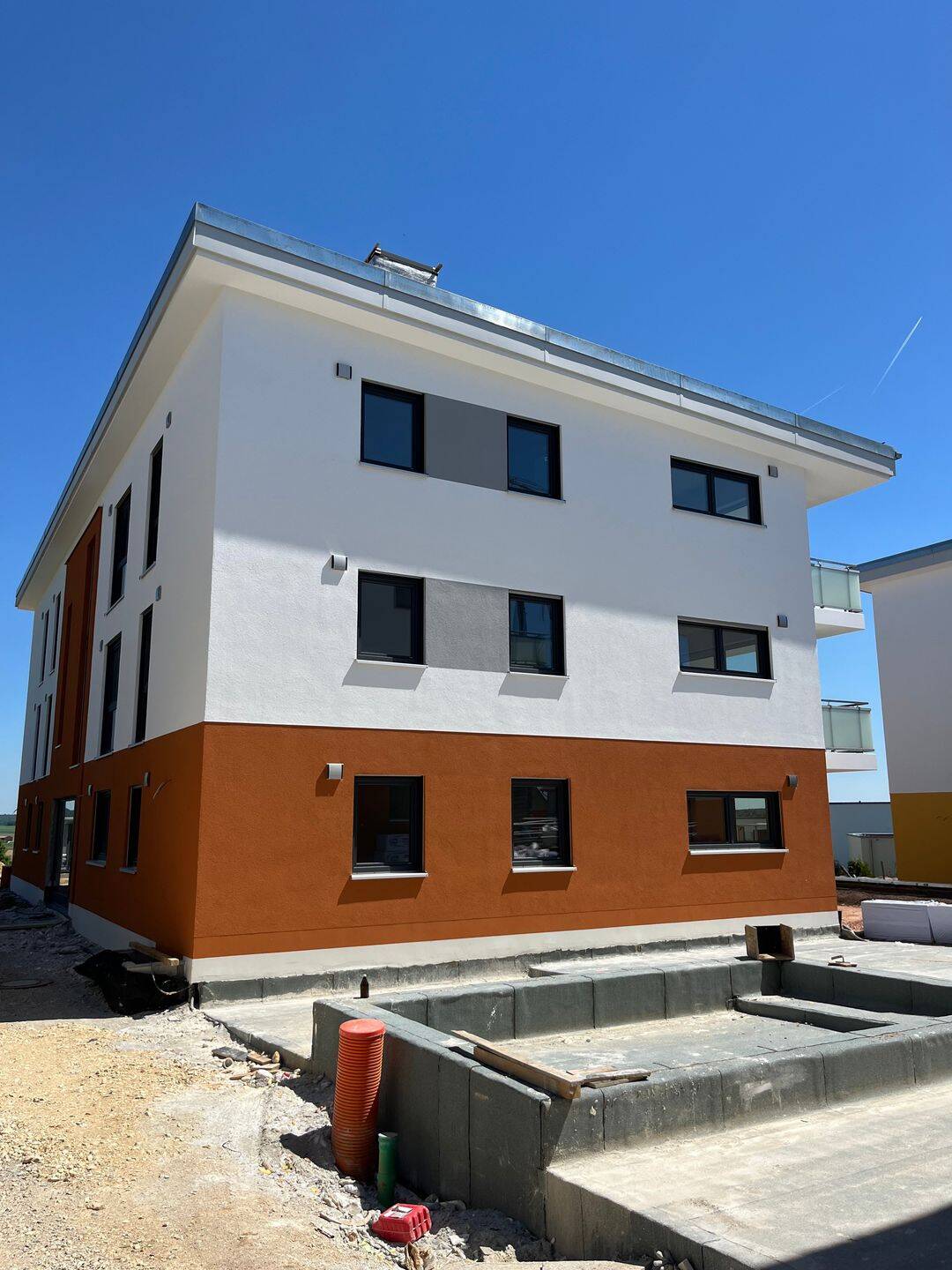 Neubau-Erstbezug in Amberg | 2 Zimmer | Balkon | EBK & TG inklusive | KfW 40, 92224 Amberg