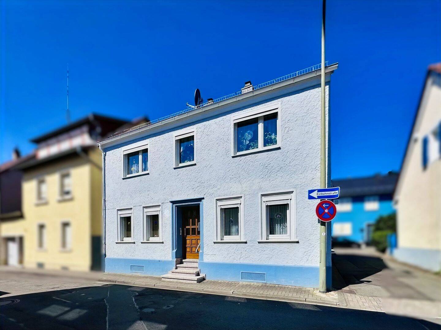 Landstuhl Stadt – Gepflegtes Ein-/Zweifamilienhaus mit Garage und Innenhof, 66849 Landstuhl