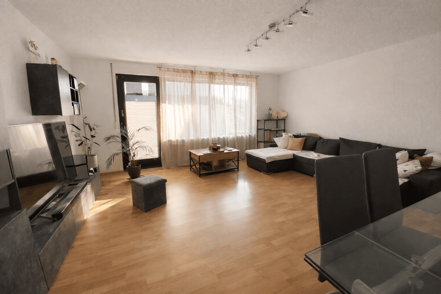 Freistehendes Zweifamilienhaus in Alfeld mit großzügigem Garten, PV-Anlage und effizienter Wärmepumpe., 31061 Alfeld (Leine)