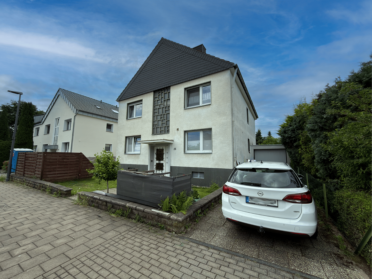 Großzügige 3-Zimmer-Wohnung mit offener Küche, Balkon & Garten in Leverkusen-Rheindorf Süd, frisch renoviert!, 51371 Leverkusen (Bürrig Hitdorf Rheindorf)