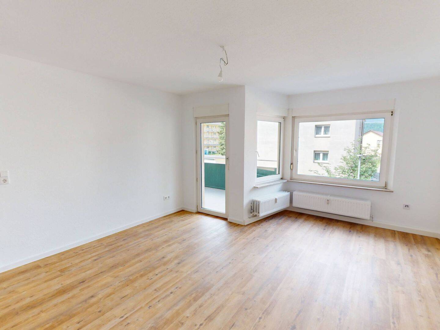 Helle und moderne 3-Zimmer-Wohnung mit BALKON in fußläufiger Nähe zum Ufer des Main, 97877 Wertheim