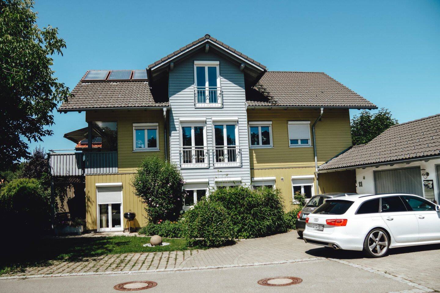 Traumhaftes KfW60 Holzhaus mit zwei Wohneinheiten in Isny Großholzleute, 88316 Isny im Allgäu