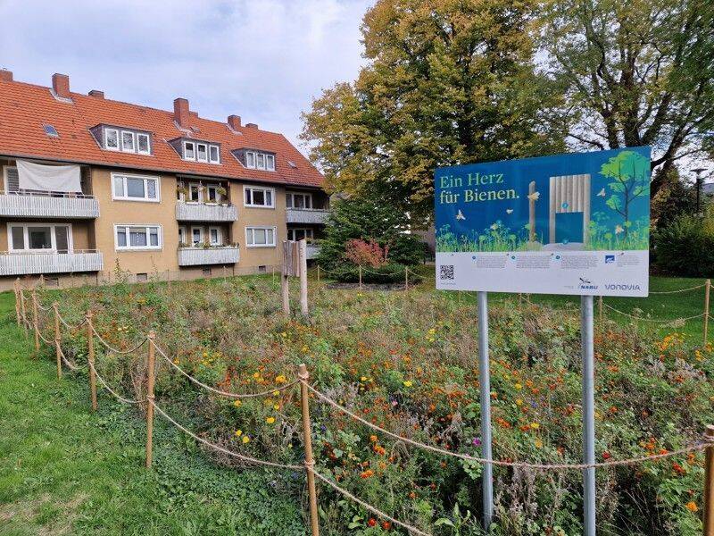 Familienfreundliche 3-Zi.-Whg mit modernem Tageslichtbad und Balkon, 41516 Grevenbroich