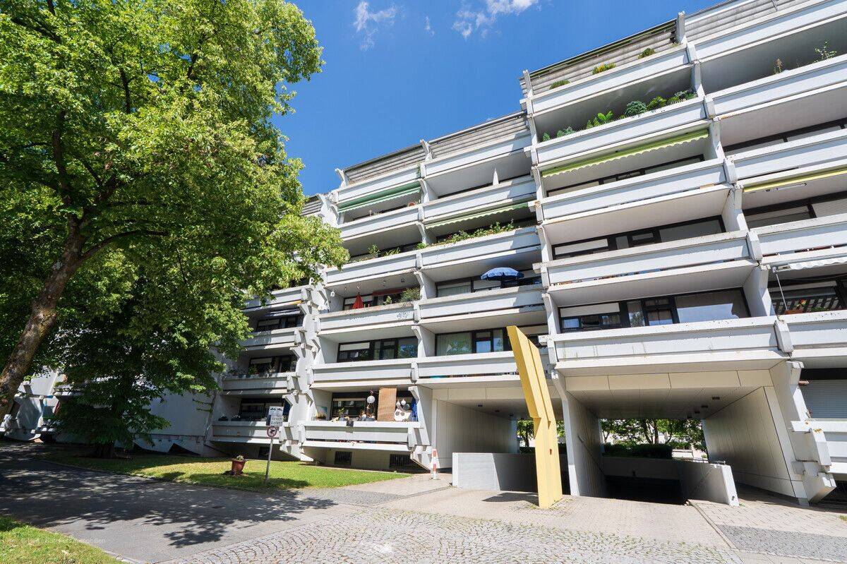 ***Heike Borchers Immobilien***Solide 2-Zimmer-Wohnung zur individuellen Nutzung***zentrale Lage***, 81737 München (Ramersdorf-Perlach)