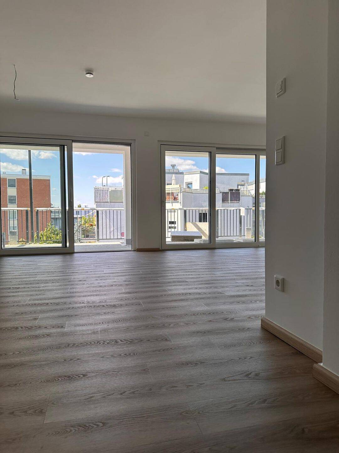 Exklusiver Erstbezug! Merian Living – moderne 2-Zimmer-Wohnung mit großzügigem Sonnenbalkon, 90409 Nürnberg (Großreuth h. d. Veste Gärten h. d. Veste Maxfeld Schoppershof)