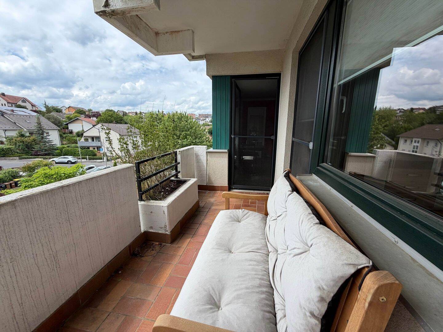 Attraktive 3 Zimmer Wohnung mit Balkon & TG, 97230 Estenfeld