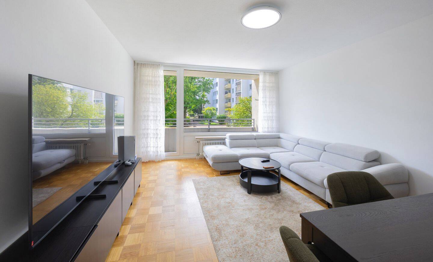 Panorama Tower Germering | Sanierte 2-Zimmer-Wohnung mit Balkon & Tiefgarage, 82110 Germering