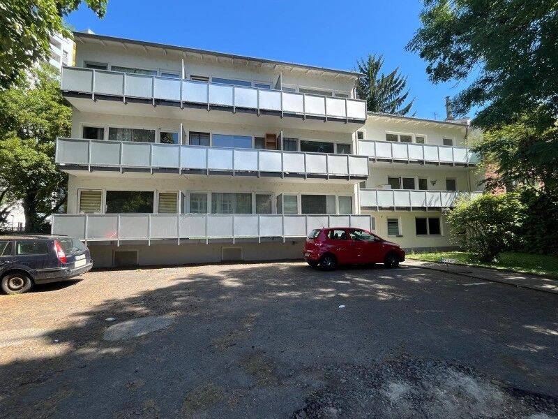 Modernisiertes 2-Zimmer-Eigentum mit Balkon in Frankfurt-Hausen, 60488 Frankfurt am Main (Hausen Praunheim Rödelheim)