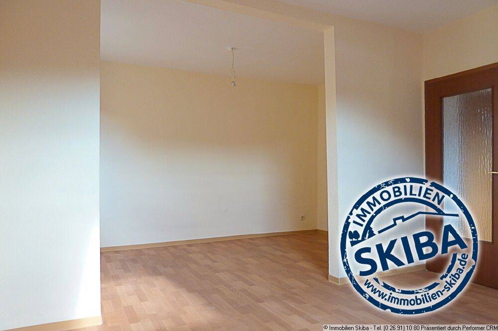 Zentral gelegene 2-Zimmer-Dachgeschosswohnung – 53518 Adenau – Bild 1 von 3